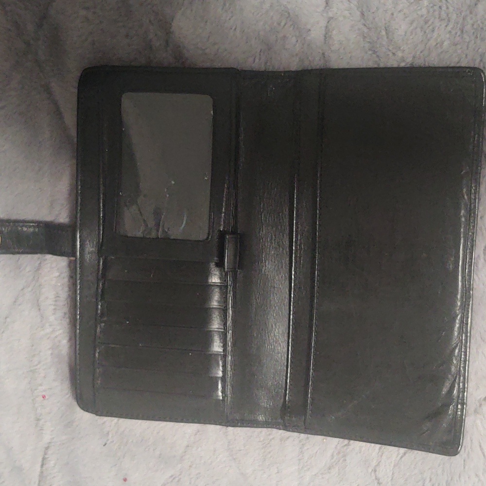 Coach Vintage Black Leather Checkbook Wallet - Picture 6 of 12